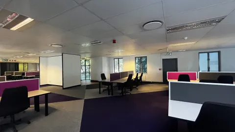 Sandown- 602.04sqm First Floor Building 2, Grayston Office Park,128 Peter Road (3)